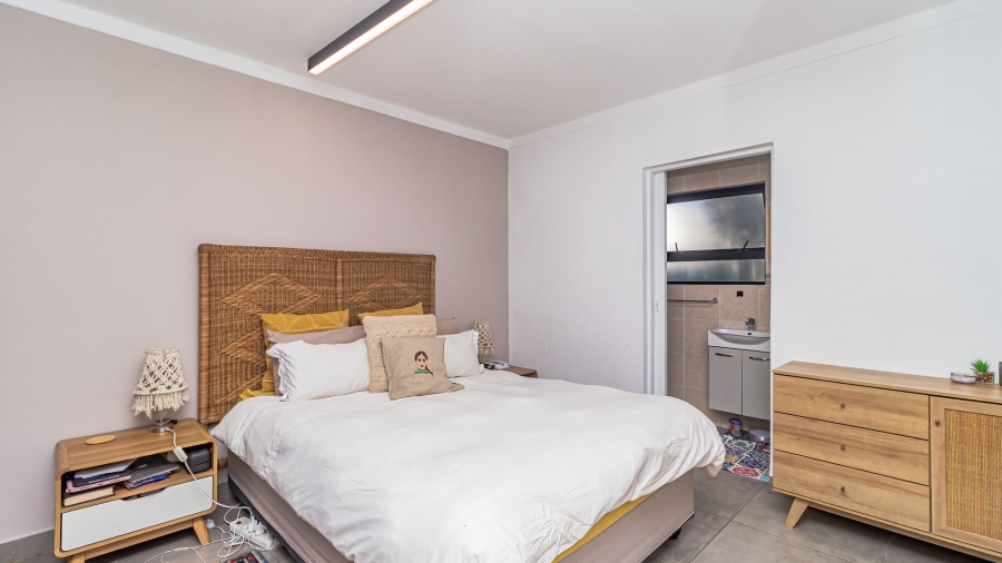 3 Bedroom Property for Sale in Waves Edge Western Cape